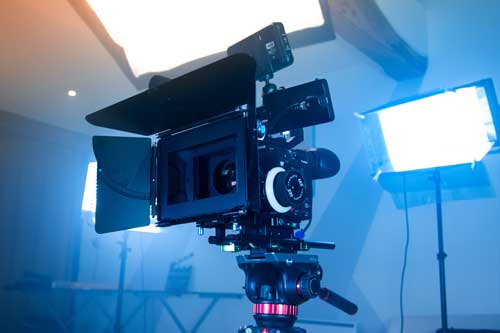 Caméra professionnelle lors d’un tournage